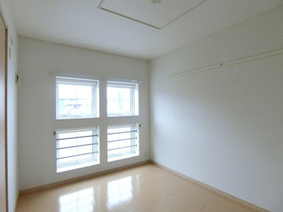 【洋室】 | メゾン・ド・アンジュＢ | イメージ202号室の写真（反転あり）