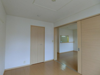 【洋室】 | メゾン・ド・アンジュＢ | イメージ202号室の写真（反転あり）