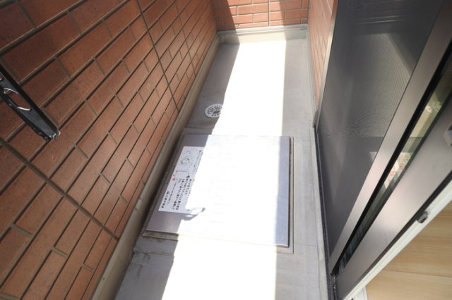 【バルコニー】