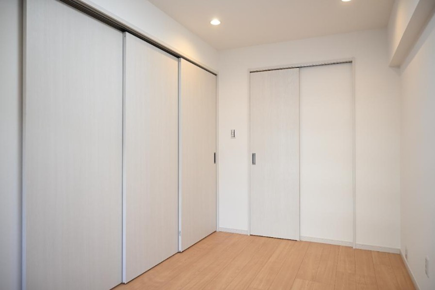 セザールお花茶屋の洋室|セザールお花茶屋：ウォークインクローゼット・窓付きの洋室です！