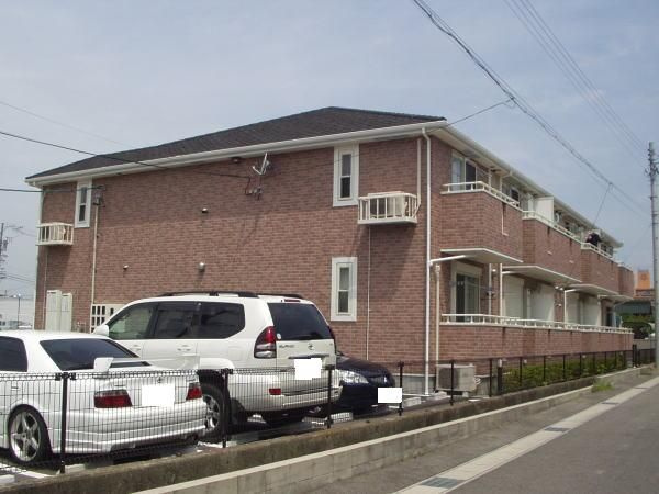 イーストクリークの外観