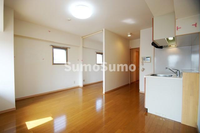 パセオ平尾の居間・リビング