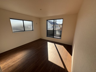 【洋室】 | リーブルガーデン．S　深谷上柴町西第３　 | 現地２F洋室（2026年02月02日）撮影