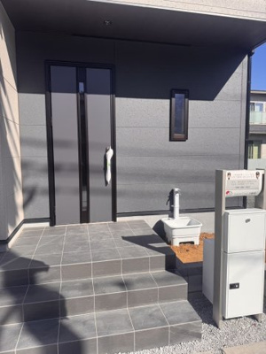 【玄関】 | リーブルガーデン．S　深谷上柴町西第３　 | 現地玄関ポーチ（2026年02月02日）撮影