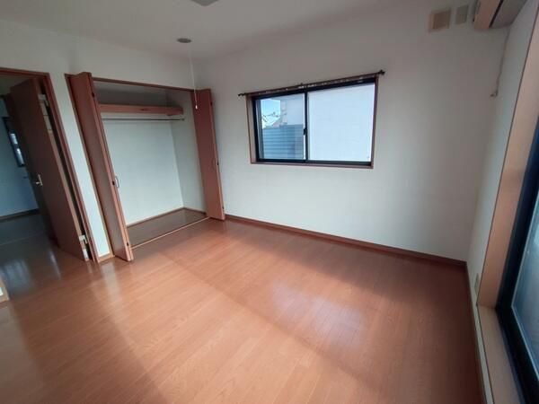 武蔵村山市榎３丁目の中古一戸建の洋室