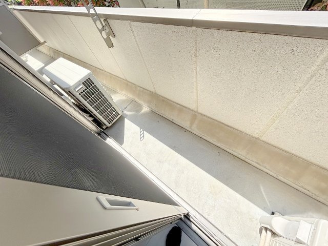 ベルフィールドのバルコニー|外からの目が気にならないバルコニーで洗濯物が干せます