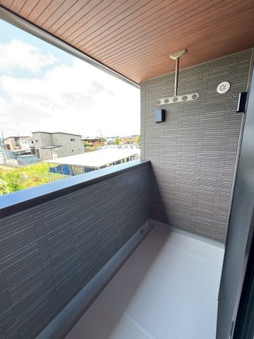 【バルコニー】