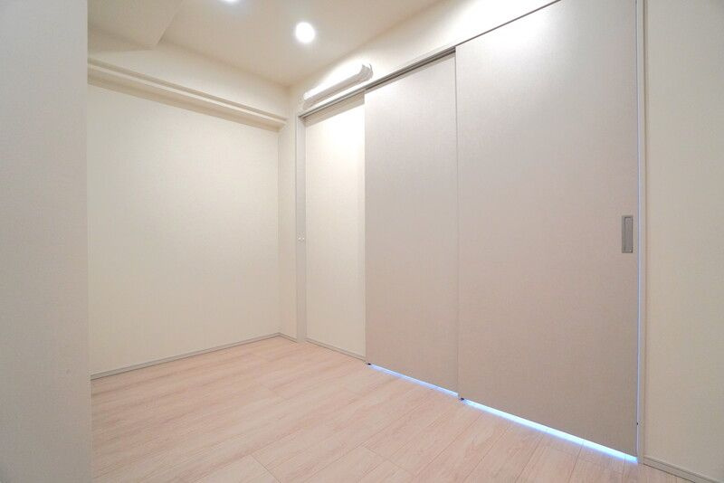 クラリティア浅草の洋室