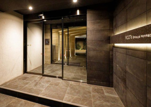 ROOTs Shibuya Honmachiのエントランス