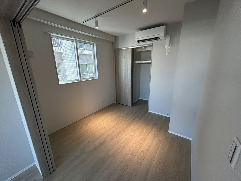 ＬｉｖｅＦｌａｔ新中野の洋室