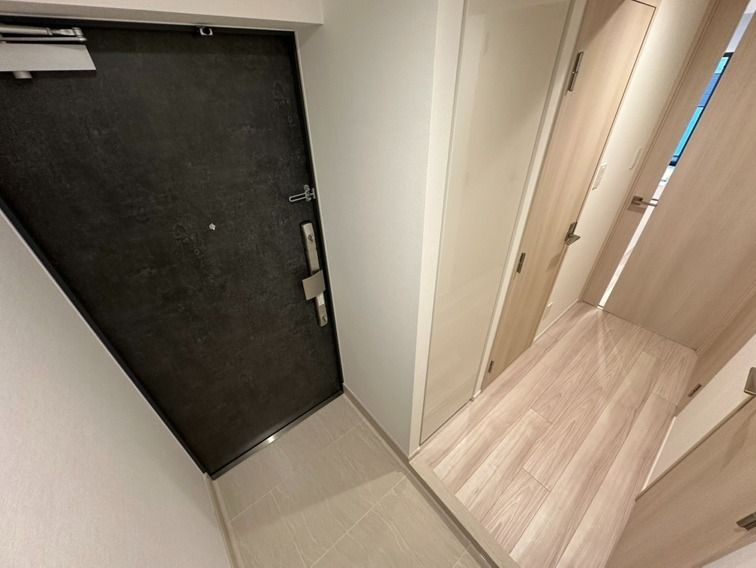 シーズンフラッツ住吉の玄関