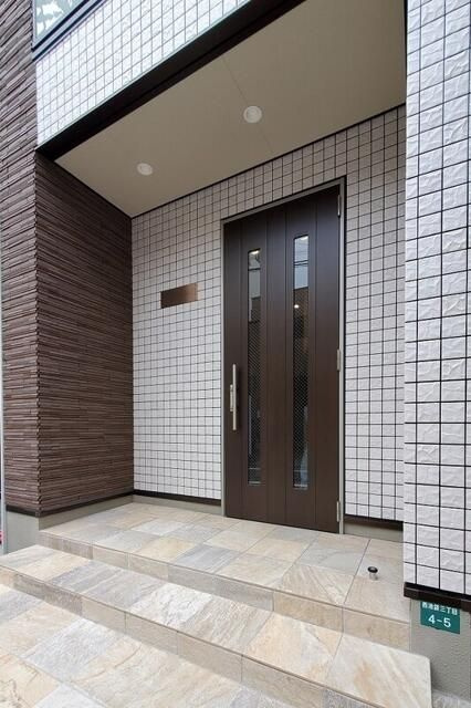 パーク西池のエントランス