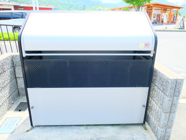 サイドアヴェニューのその他|敷地内ごみ捨て場もあります★