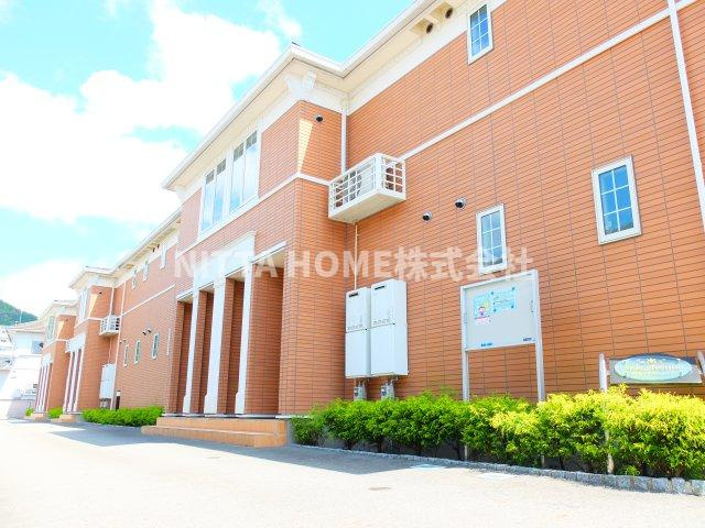 サイドアヴェニュー