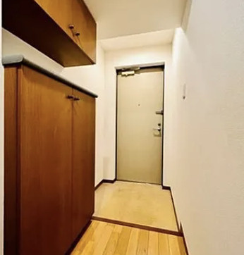 サンハイツ浅草の玄関