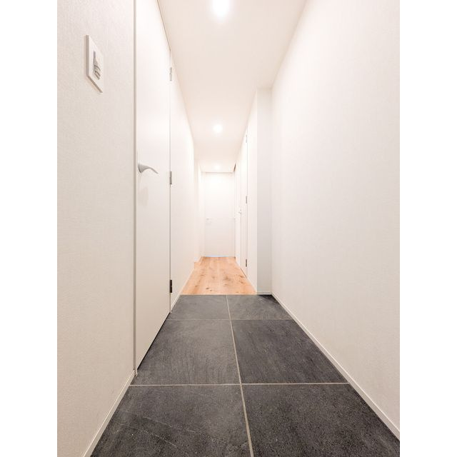 エフローレプルミエ武蔵小山の玄関