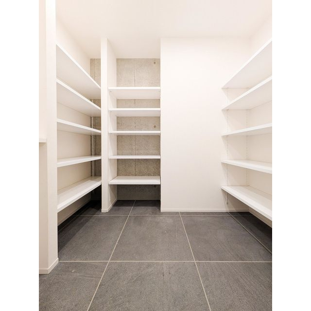 エフローレプルミエ武蔵小山の収納