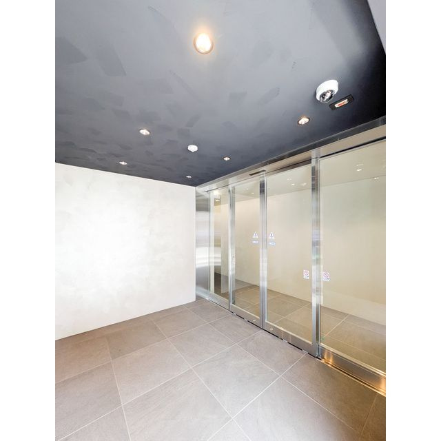 エフローレプルミエ武蔵小山のエントランス