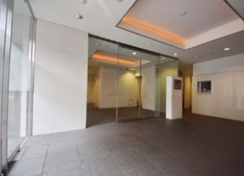 レジデンス両国駅前のエントランス