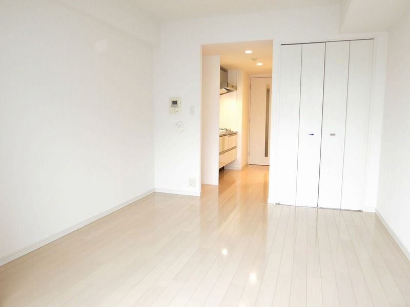 レジデンス両国駅前の居間・リビング