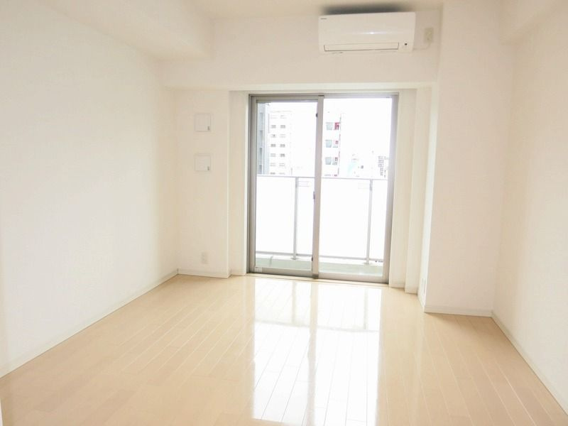 レジデンス両国駅前の居間・リビング