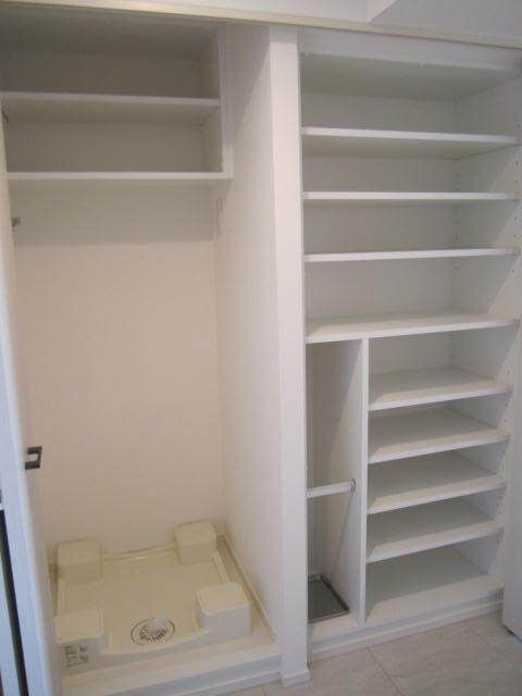 カーサスプレンディッド虎ノ門の収納