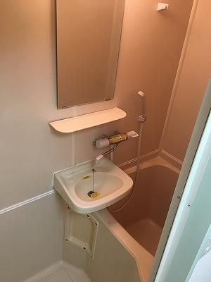 ウエストアベニューの浴室