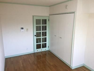 ウエストアベニューの内装