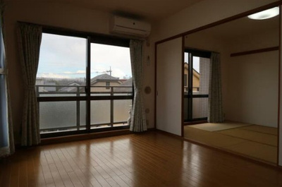 【居間・リビング】 | クリオ⽇野弐番館