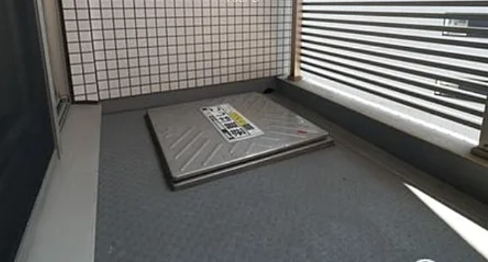 パークキューブ神田のバルコニー