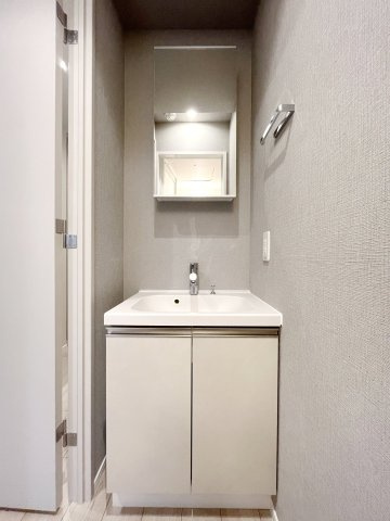 Log戸越の独立洗面台