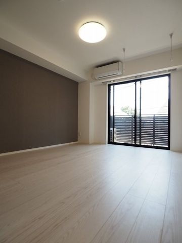 レオーネ方南町の洋室