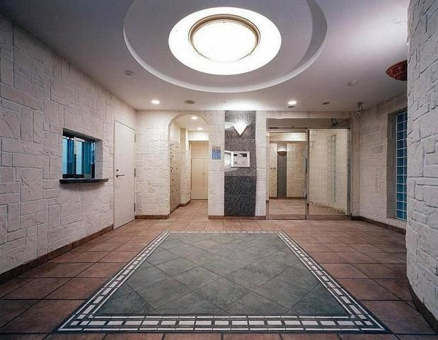 ガラ・ステージ芝公園駅前のロビー