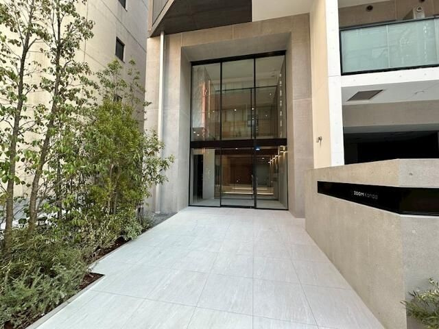 ＺＯＯＭ神田のエントランス