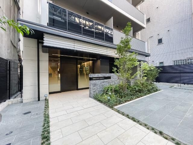 アーバネックス新御徒町駅前のエントランス