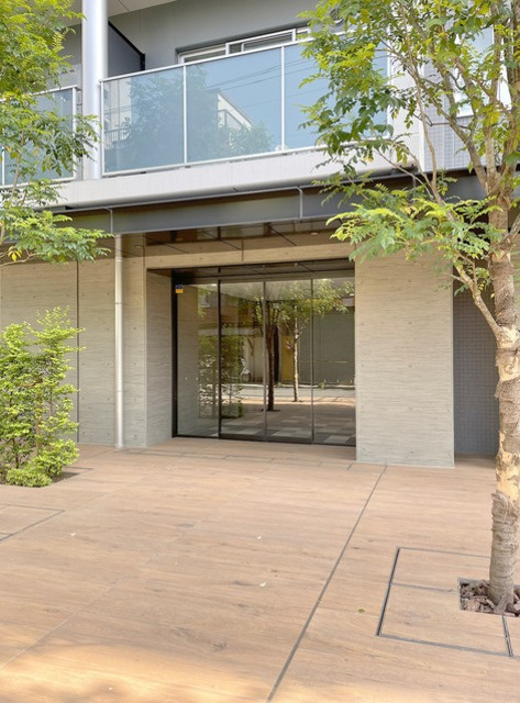 クレストコート白金高輪のエントランス