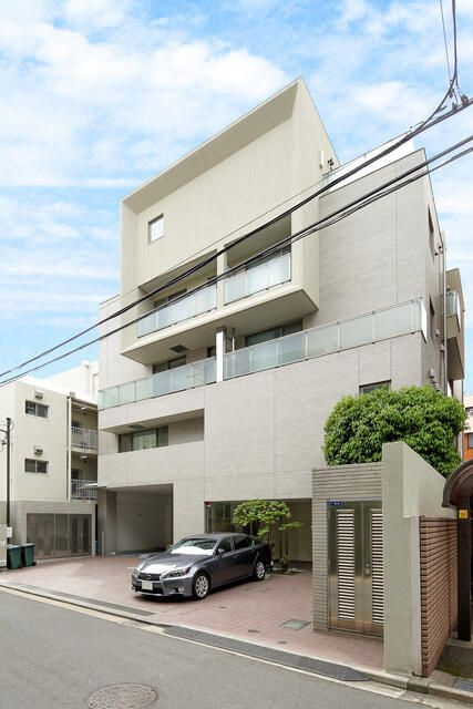 オークウッドハウスの外観