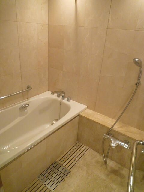 オークウッドハウスの浴室