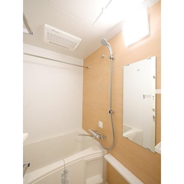 ディームス蔵前の浴室