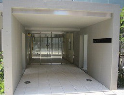 レジデンス大森のエントランス