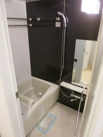 レジデンス大森の浴室