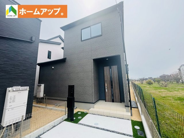 GRAFARE高浜市神明町2期｜名古屋市の戸建ならホームアップのキッチン|【売主施工例】お子様を見守りながらお料理ができるオープン対面キッチン