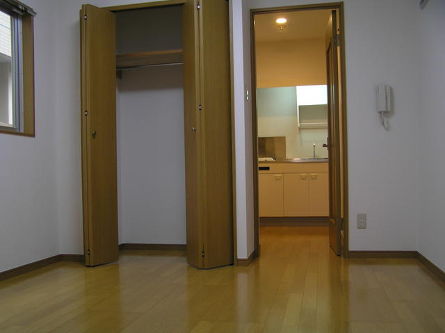 川崎市多摩区東生田２丁目の賃貸マンションの収納