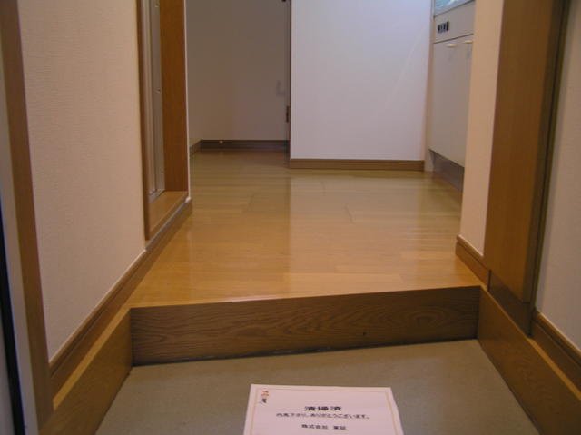 川崎市多摩区東生田２丁目の賃貸マンションの玄関