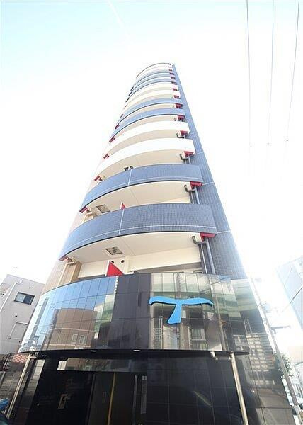 セレニテ福島アリアの外観