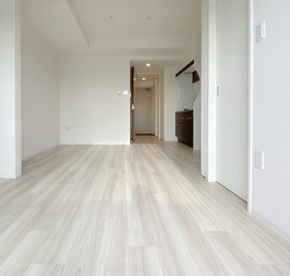 セレニテ福島アリアの居間・リビング