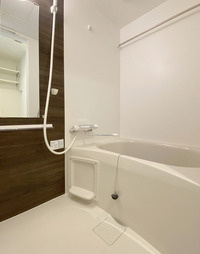 セレニテ福島アリアの浴室