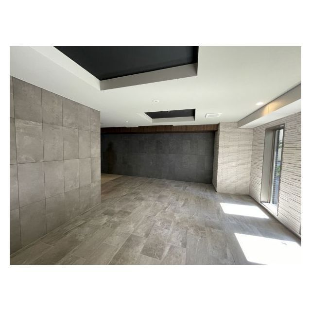 プレサンスブルーム浅草のロビー