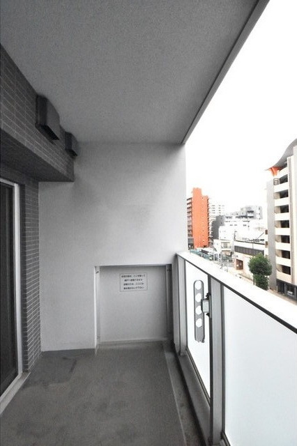 ハーモニーレジデンス森下ステーションフロントのバルコニー