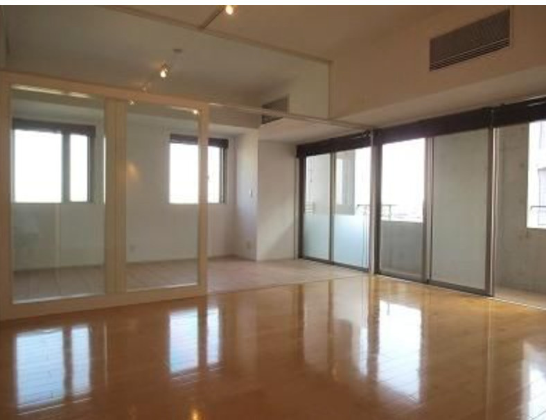 カーザエルミタッジオの居間・リビング